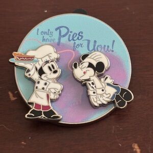 Disney DCA Pin I Only Have Pies For You Food & Wine Festival 2023 Mickey Minnie